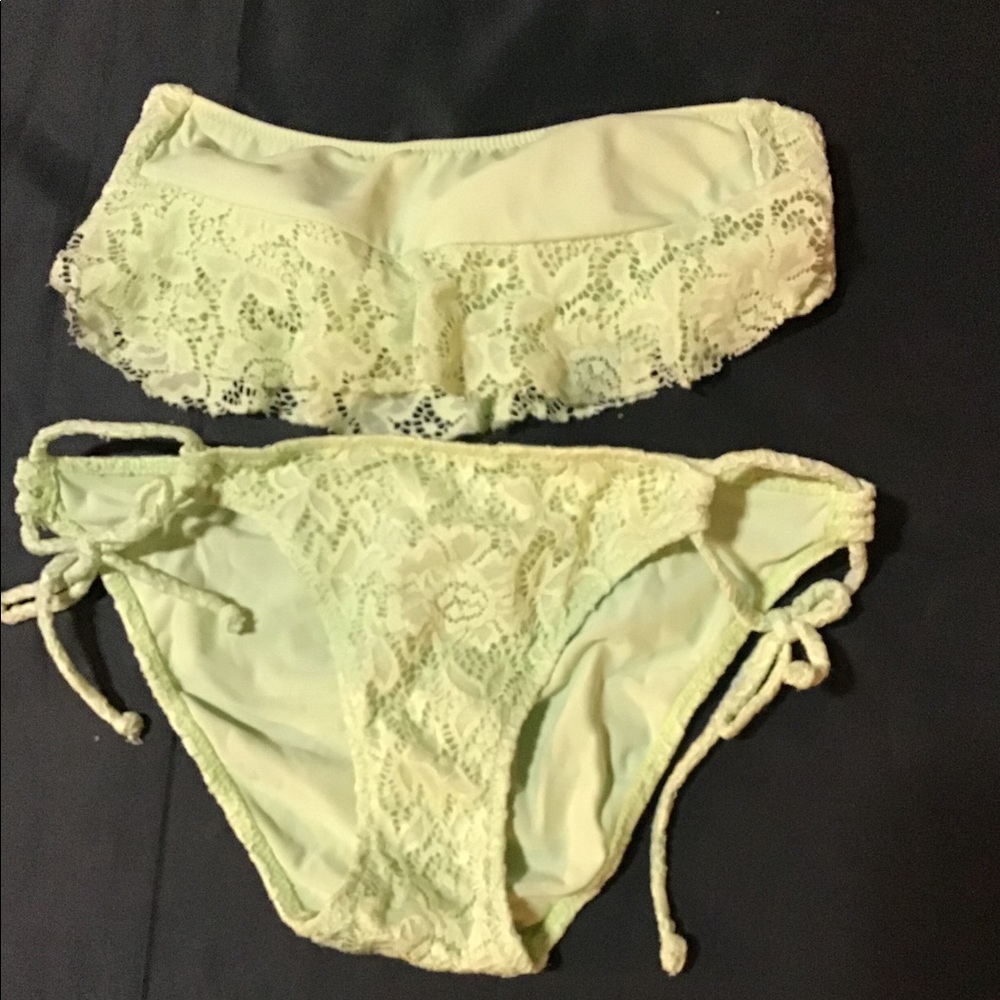 VICTORIAS SECRET BIKINI XS CROCHET GREEN CUTE GUC